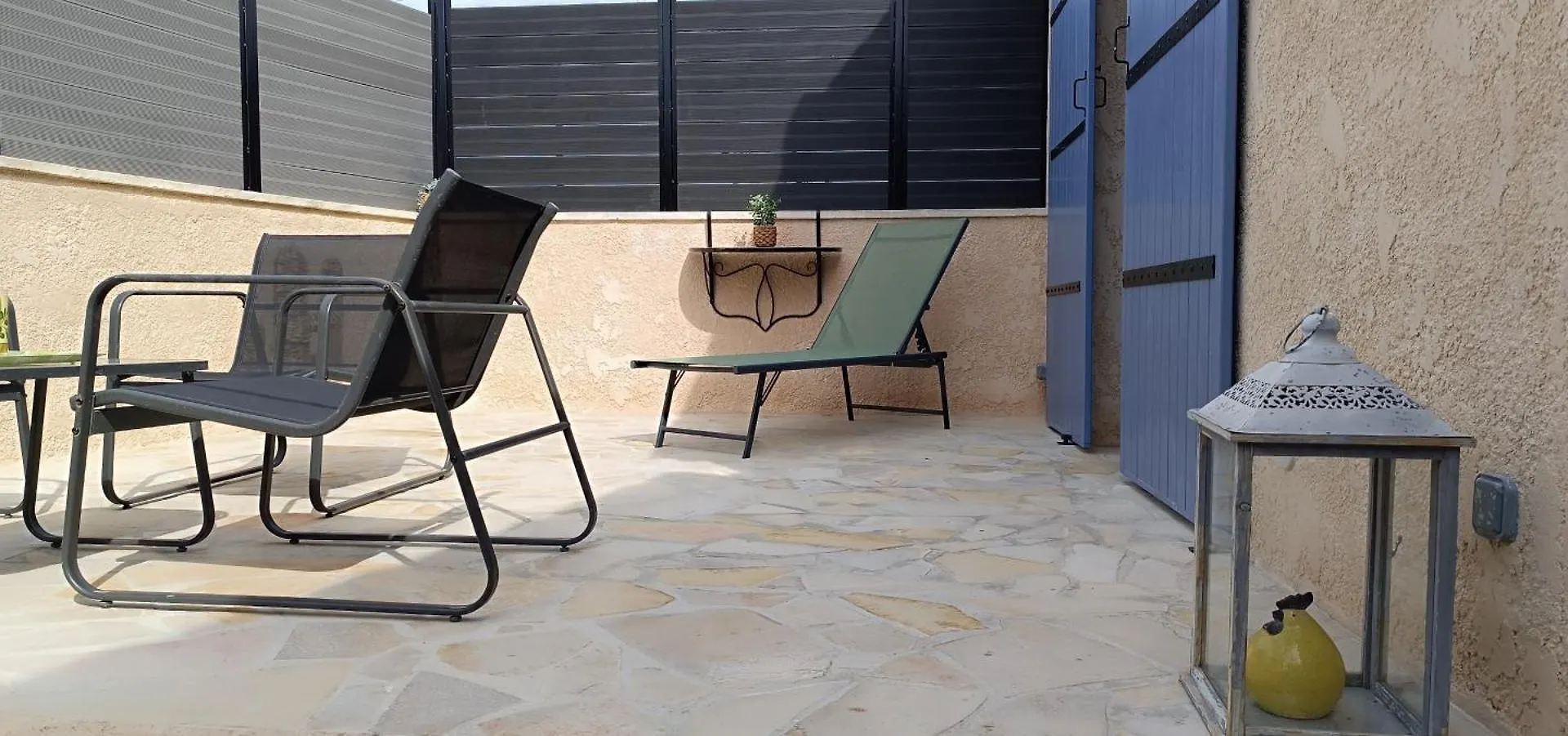 Gite Pour Deux Avec Bassin Relaxant Sans Vis A Vis Graveson Holiday home